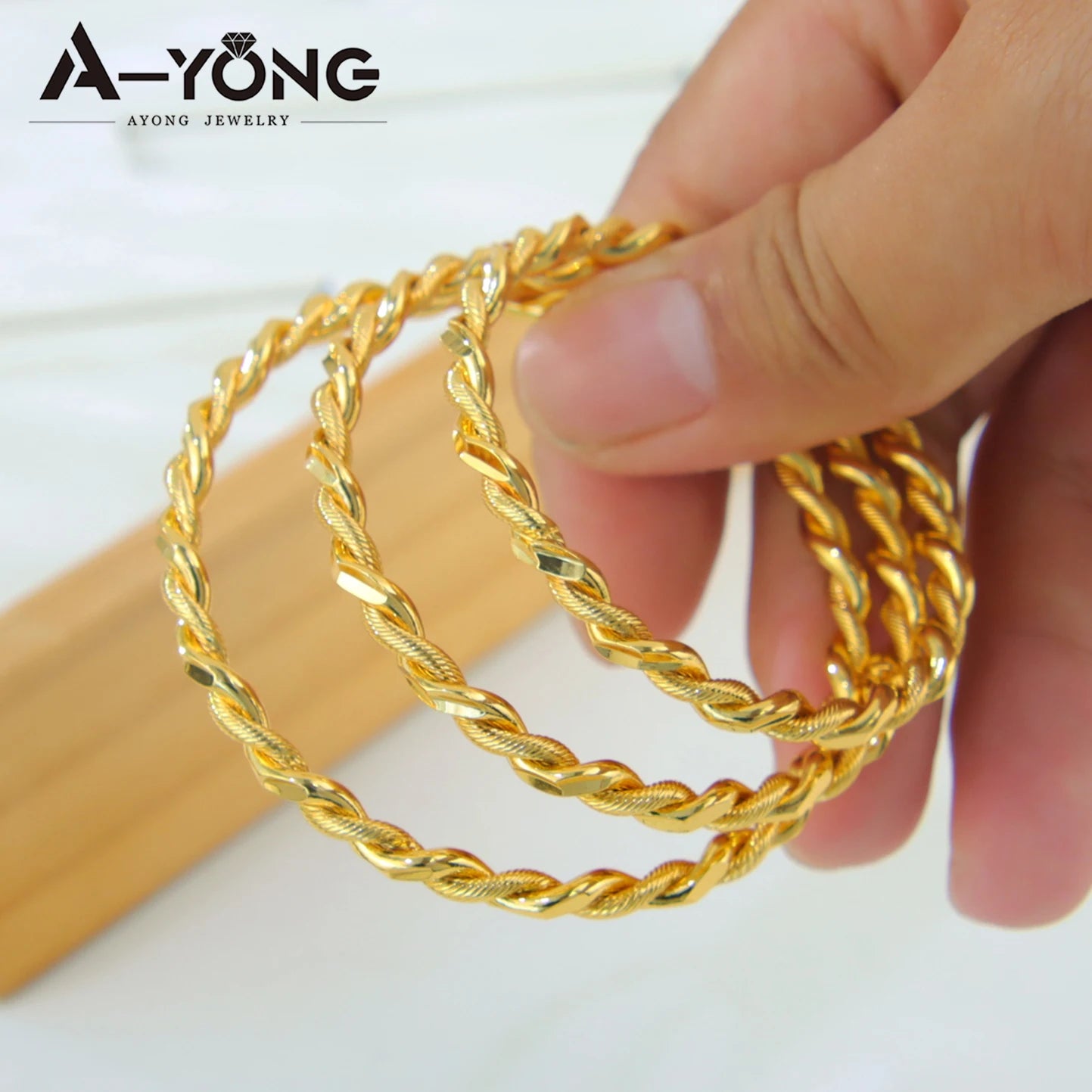 Dubai Fashion Kid's Bangles 21k Gold Plated Turkish Simple Baby Twist Bracelet Arabic Muslim Children Daily Party Jewelry